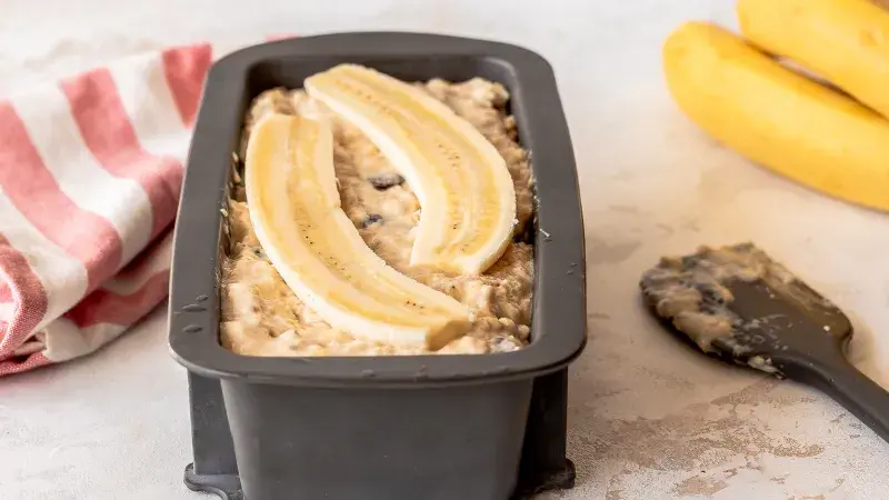 Veganský banánový chlebíček 