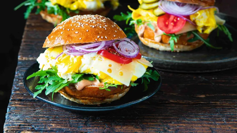 Velký vajíčkový sendvič