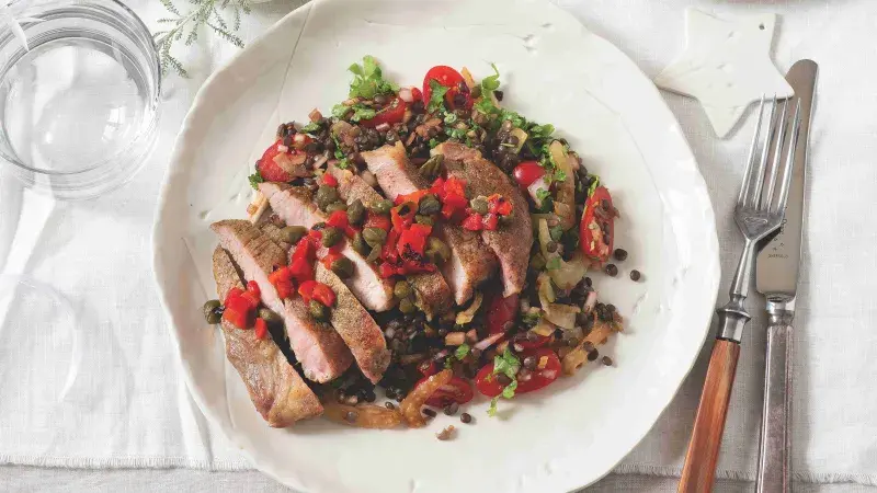 Vepřová krkovice s čočkovým salátem