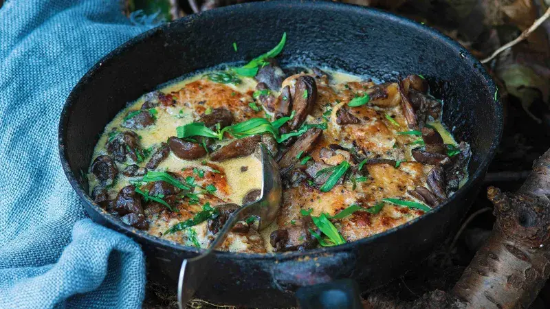 Vepřové kotlety na houbách