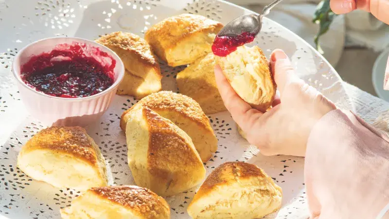 Scones s džemem