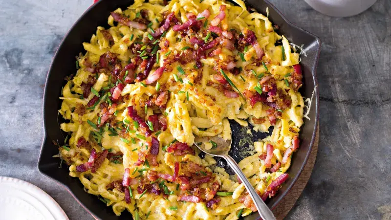 Zapékané špecle se sýrem