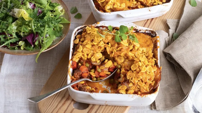 Zapečené mleté maso pod pokličkou z kukuřičných lupínků