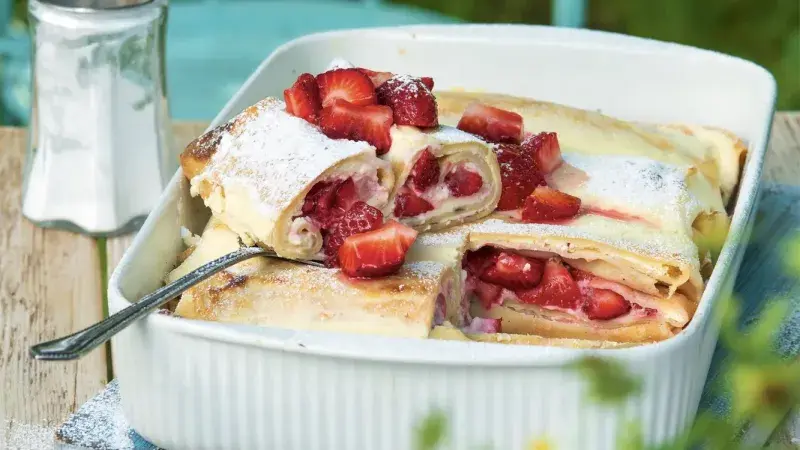 Zapečené palačinky s jahodami