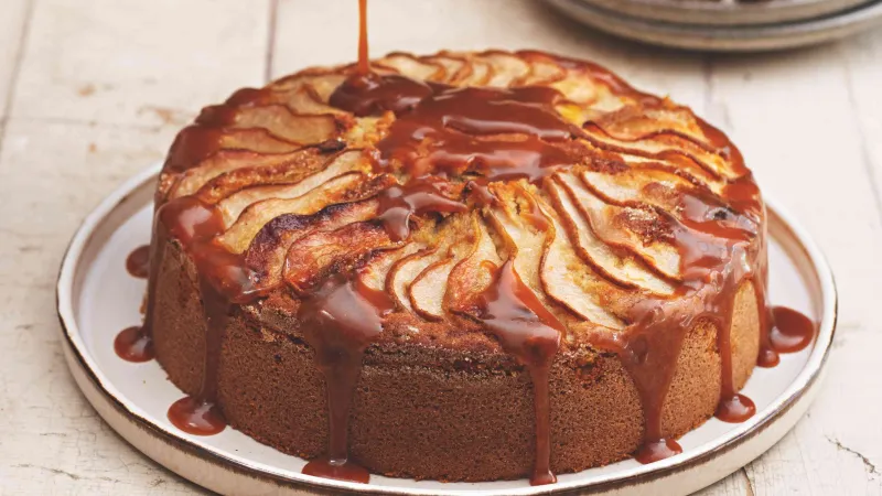 Zázvorový koláč s hruškami s karamelem