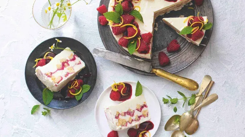 Zmrzlinový malinovo-citronový dort