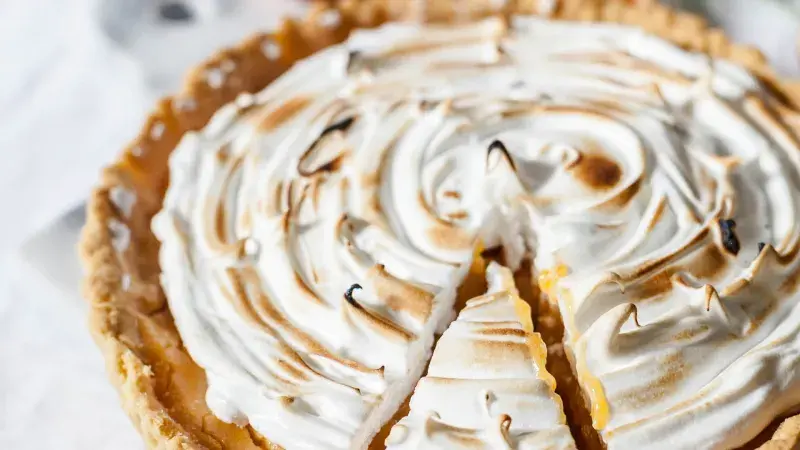 Jednoduchá jogurtová buchta s ovocem