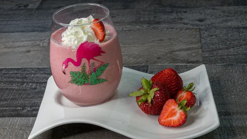 Jahodový pohár s tvarohem