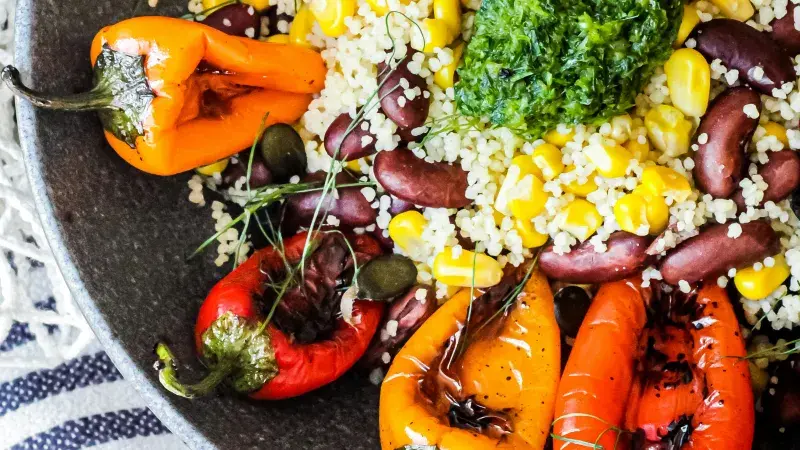 Grilované papriky se salátem