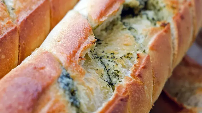 Sýrový chléb po francouzsku