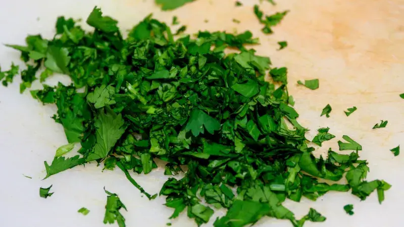 Nasekaná petrželka