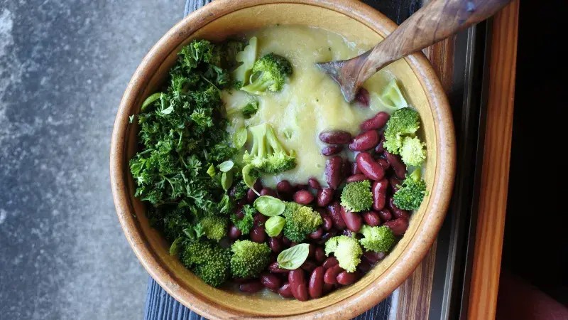 brokolicová polévka s fazolemi