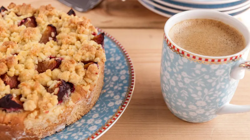 Kynutý švestkový koláč