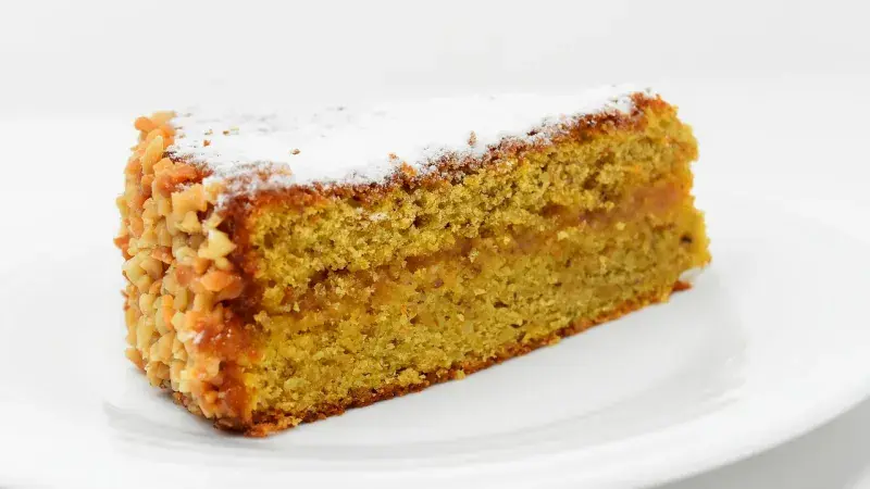 Carrot cake (mrkvový dort)
