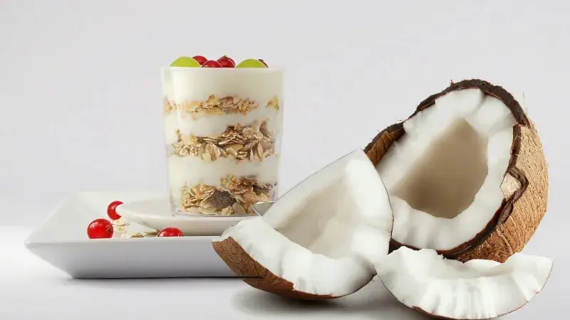 deyert s čerstvým kokosem