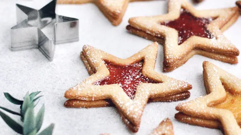 Vánoční cukroví ve tvaru hvězdy