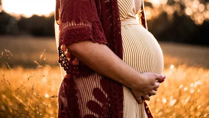 Těhotná žena