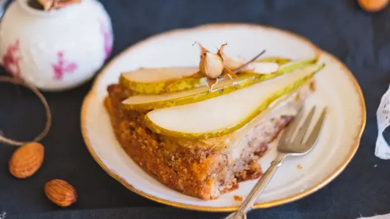 Hruškový koláč se skořicí