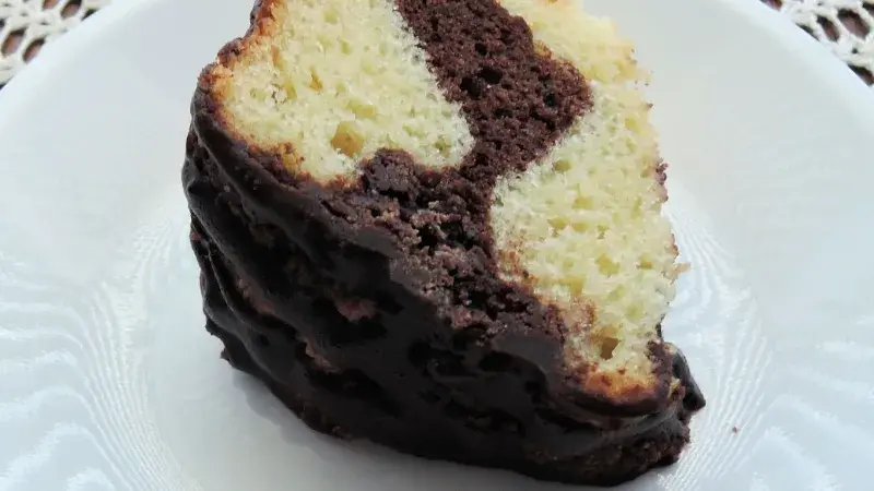 Bábovka se sušenými meruňkami