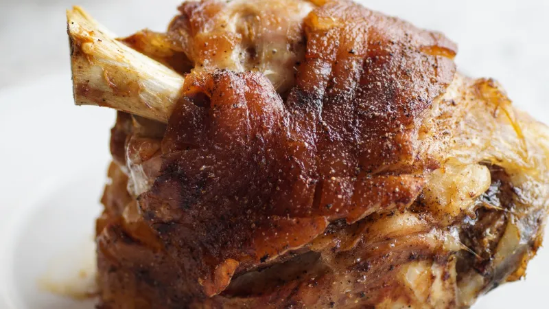 Vařené uzené koleno