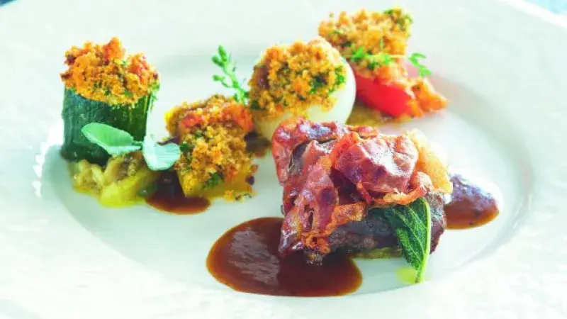 Dušená líčka saltimbocca