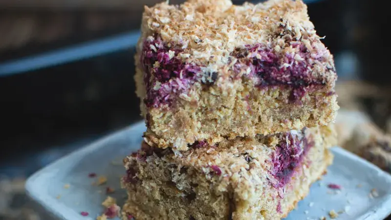 Rebarborový koláč s drobenkou