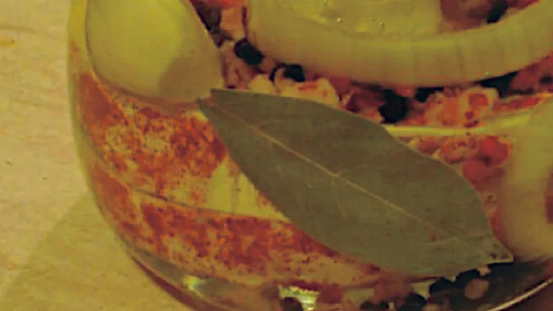 Nakládaný hermelín s česnekem