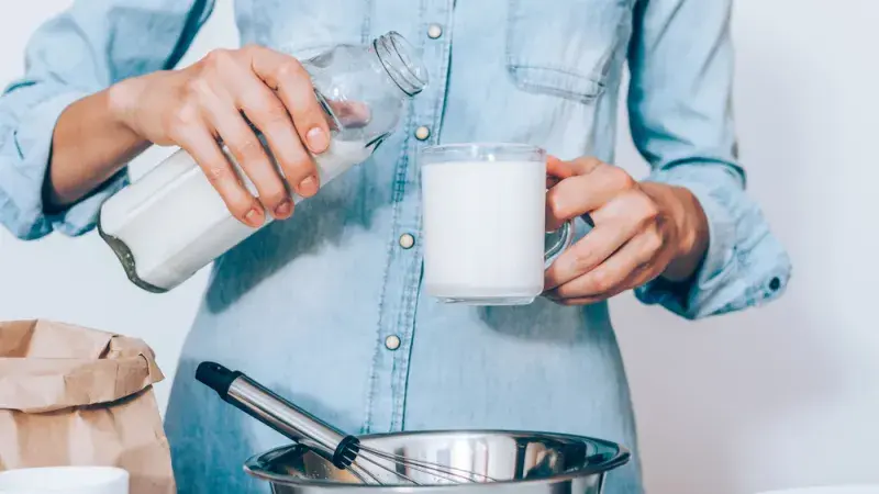 Kolik je hrnek mléka a kolik hrnek mouky?