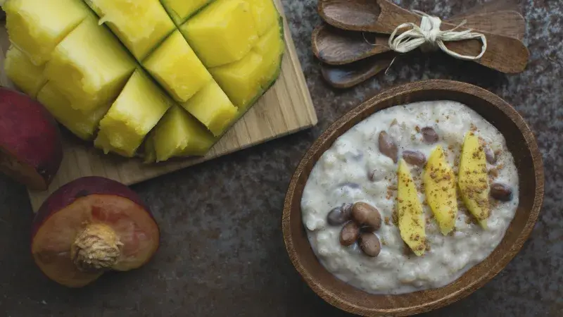 ovesná kaše s mangem