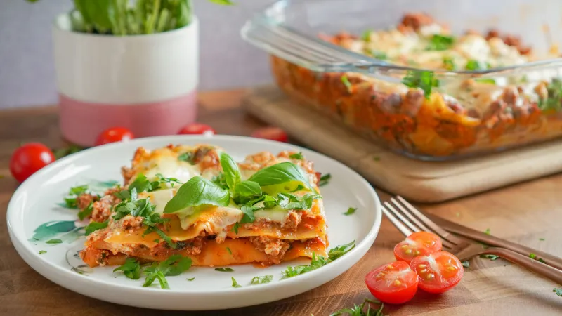 Lasagne s hovězím masem a rajčaty