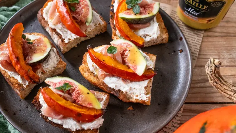 Lahodná podzimní bruschetta