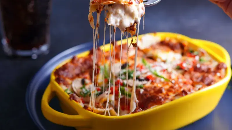 Lasagne se šunkou a olivami