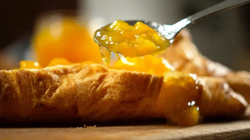 Meruňkový džem se skořicí a badyánem