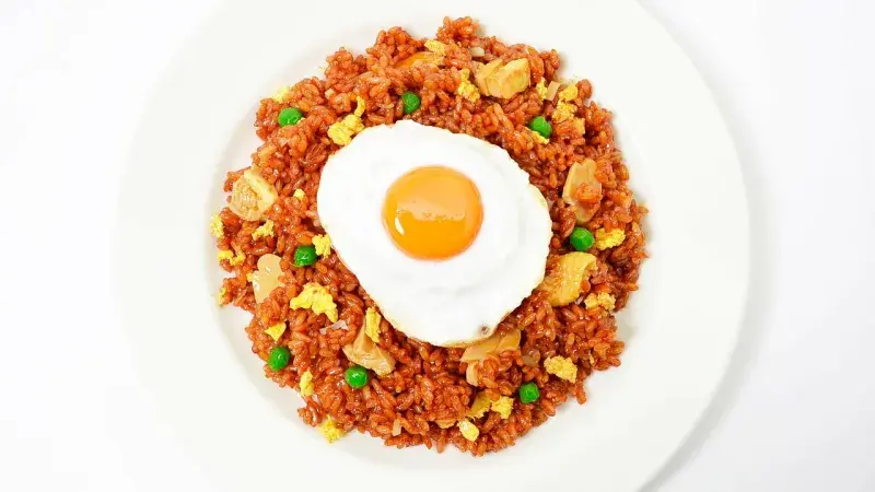 Nasi goreng s vejcem