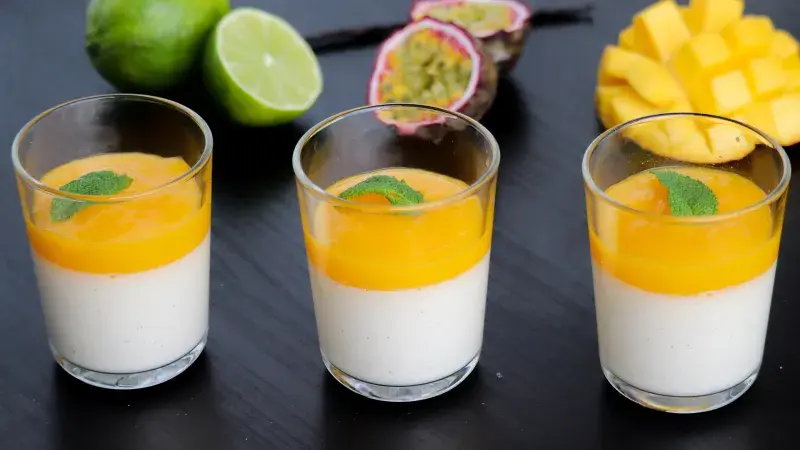 panna cotta s passion fruit