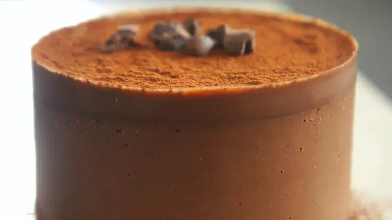 Sametový nepečený čokoládový dort