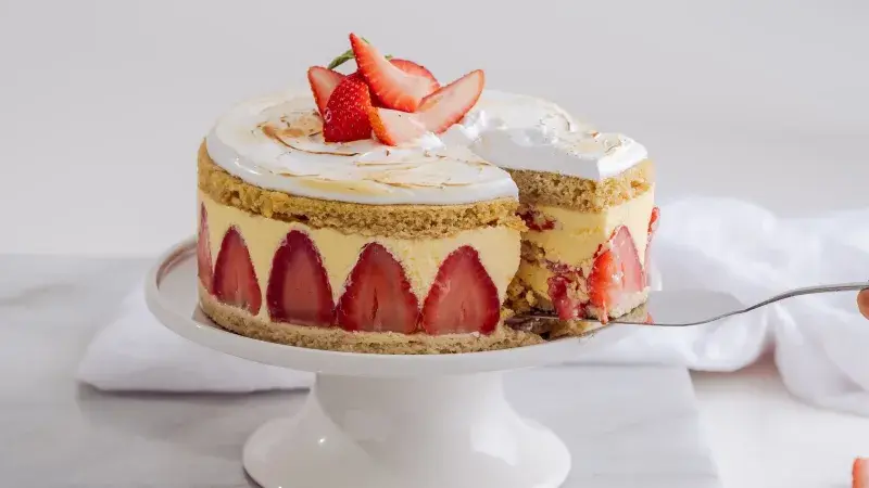 Nepečený jahodový dort