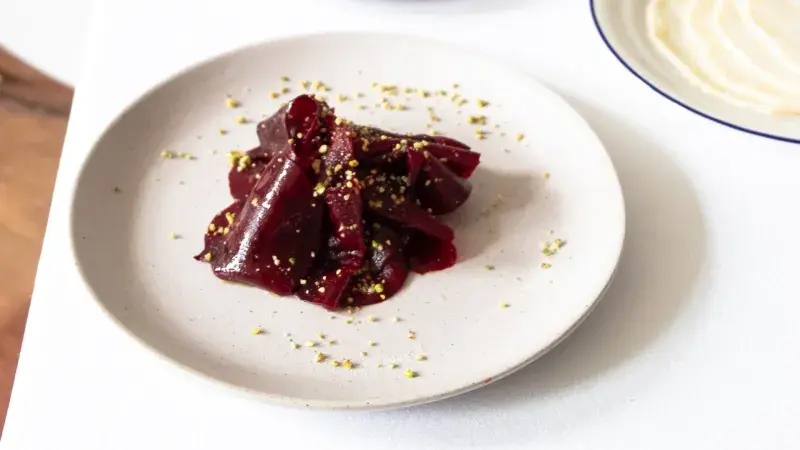 Tatarák z červené řepy