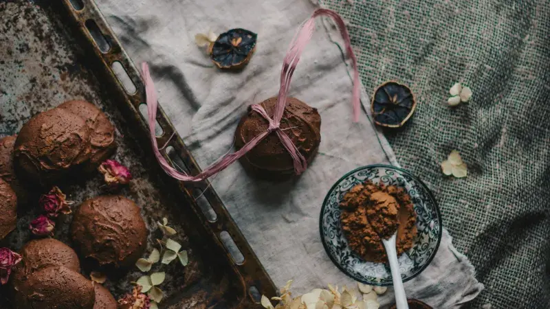 čokoládová zmrzlina v misce