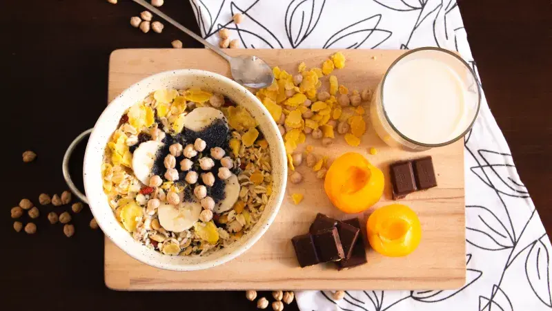 cereálie s meruňkama a čokoládou