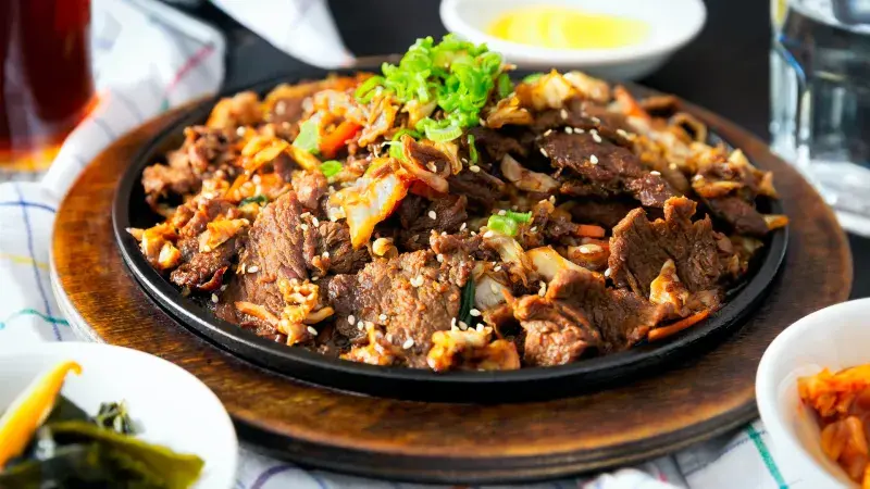 Hovězí nudličky v pikantní horčičné marinádě