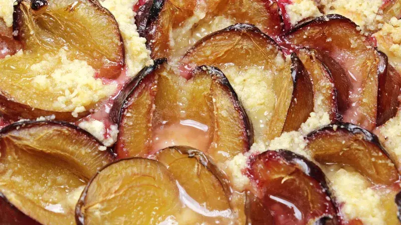 Koláč s kysanou smetanou a ovocem