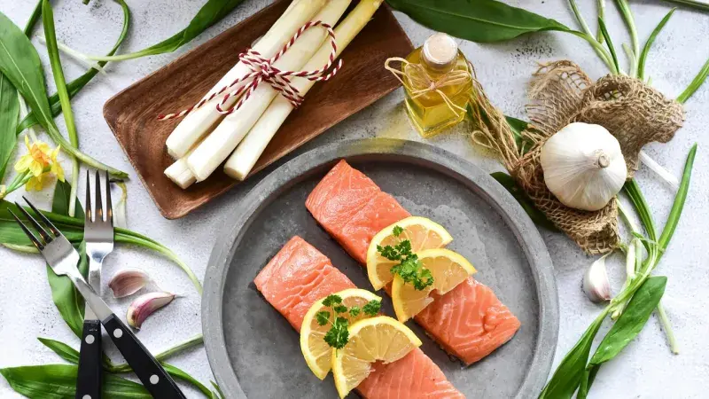 Losos, česnek a další suroviny