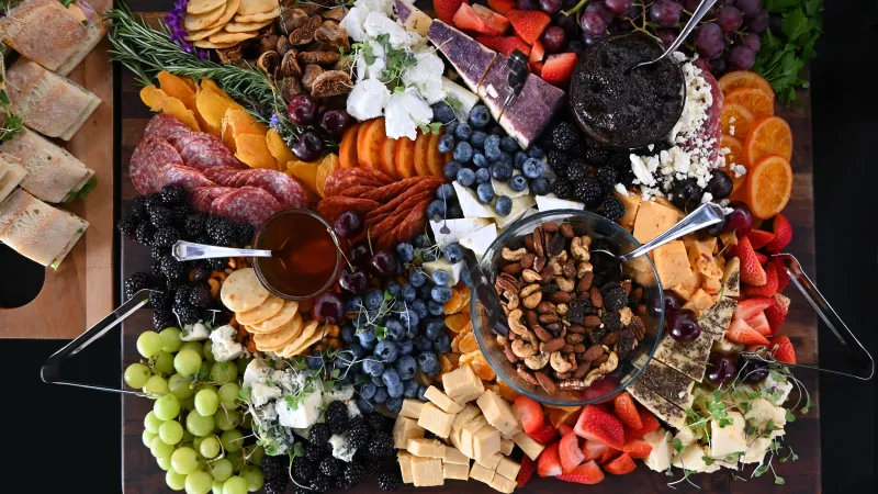 Obložená mísa charcuterie