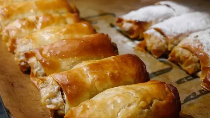 Závin s tvarohem a meruňkami