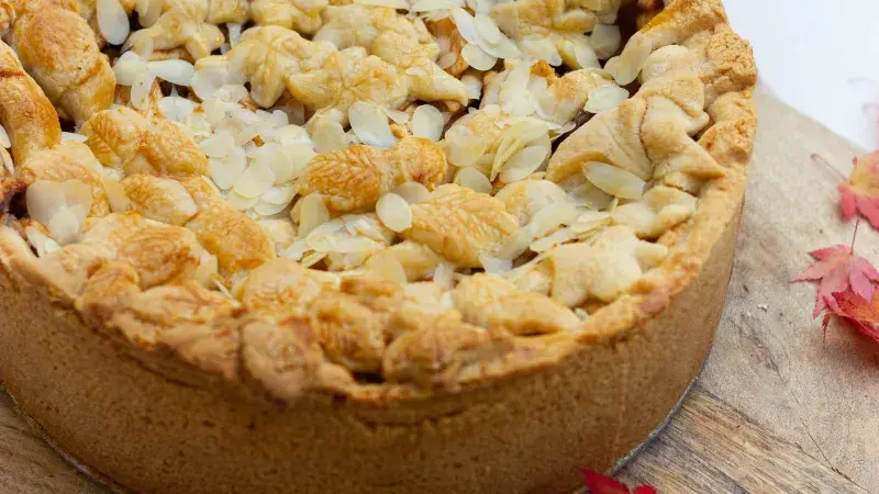 Jogurtový koláč se švestkami