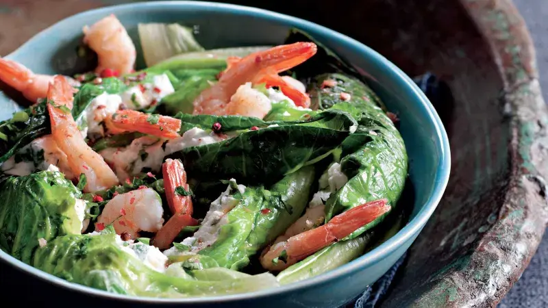 Římský salát s ricottou a krevetami