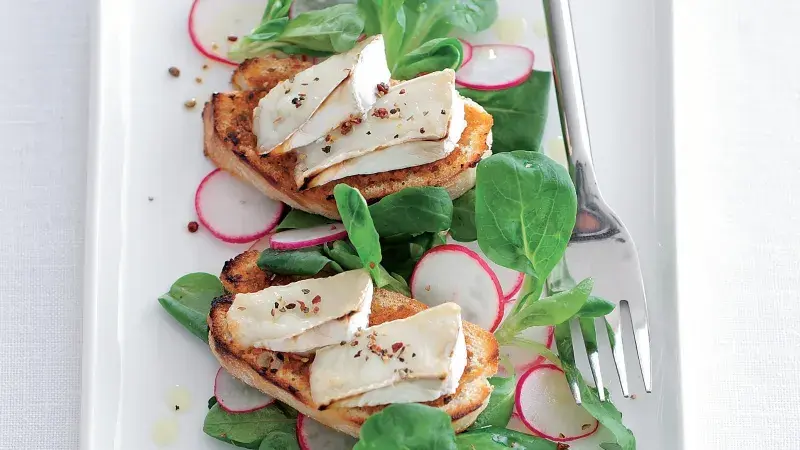 Rozpečený kozí sýr