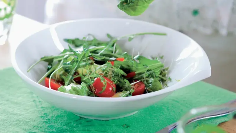 Rukolový salát s avokádem