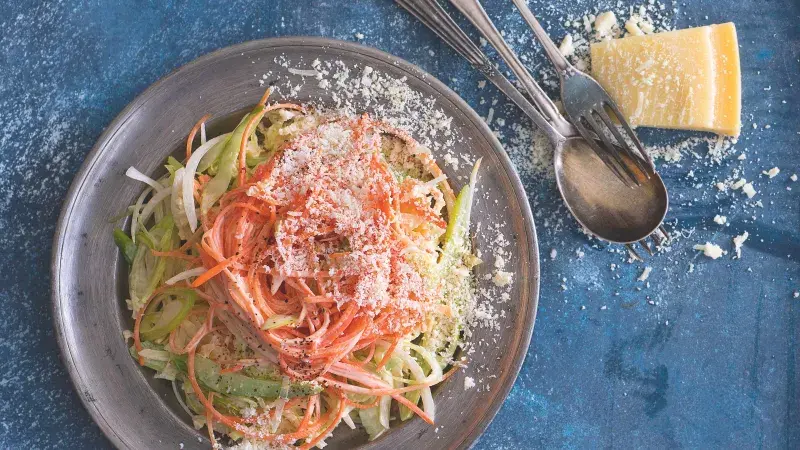 Vitaminy pro zimní dny: Udělejte si o víkendu zelný salát – 4 recepty, které vás zasytí